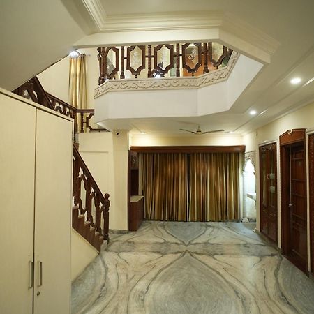 Hotel Kp Suites Metro Hyderabad Bagian luar foto