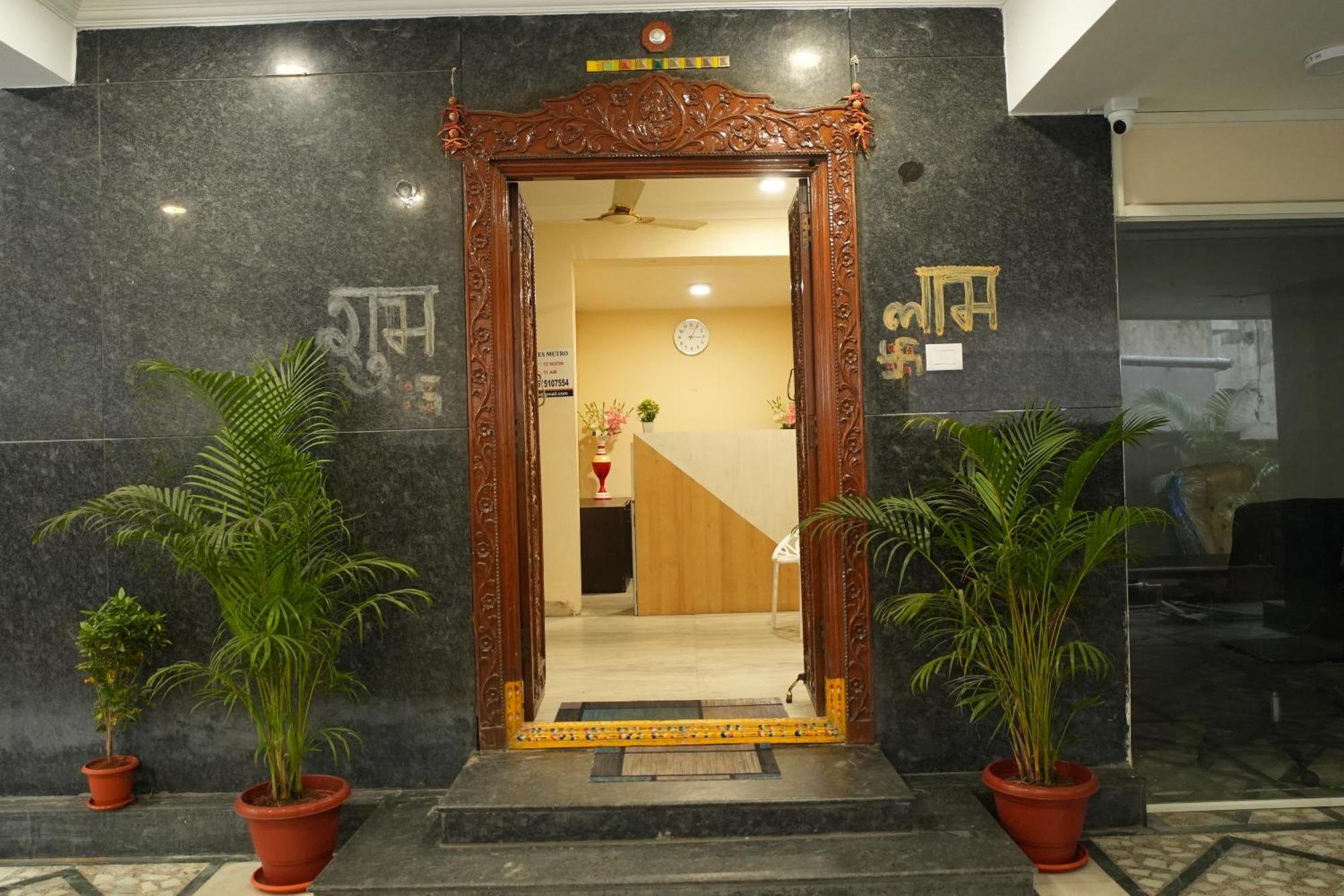 Hotel Kp Suites Metro Hyderabad Bagian luar foto